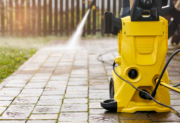 Best Sidewalk and Walkway Cleaning  in Acton, CA
